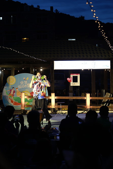 馬鼻灣假日市集盛大開幕　點亮北竿夏夜風情。（圖與文：江奉軒）
