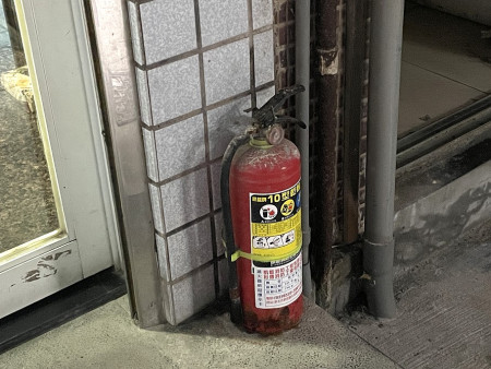 　連江縣過期滅火器回收需聯繫環資局個案處理。（圖／文：江奉軒）