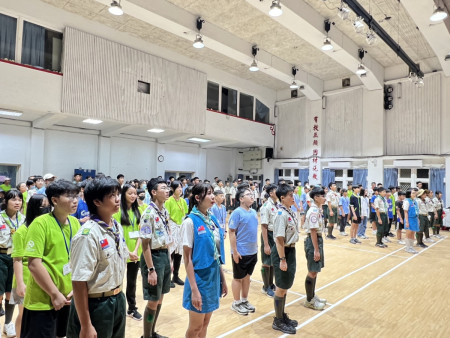 　114年全縣童軍大露營2日晚間在中正國中小開幕。（圖：馮紹夫、黃廷立）
