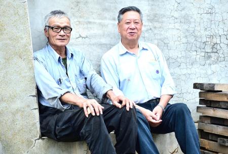 東引發電廠曹以泰、劉增喜屆齡退休，二人數十年如一日，辛勤為離島供電貢獻心力。（圖／文：陳其敏）