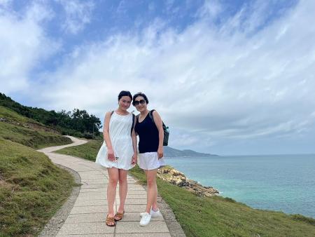 母女倆沒有被「關島」嚇到,反而更貼近當地生活深入遊玩。(圖:遊客)