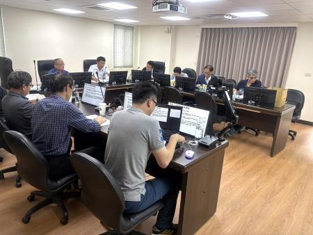 地政局與內政部地政司、國土測繪中心各中央主管機關召開研商聯繫會議。(圖:連江縣地政局提供)