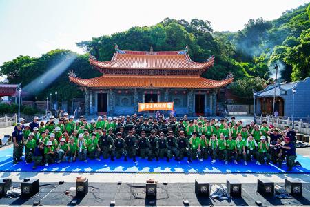 戰技操演後合影。