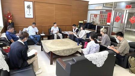 針對民眾指出西莒田澳村老人文康中心及青帆活動中心淪為流民棲身之處，民社處前往了解，並協同相關單位召開社安跨網絡聯繫會議，尋求解決之道。（圖／文：宋幸儒）