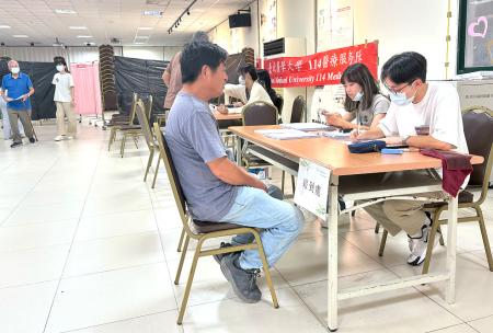 北醫114醫療服務隊巡迴東引，義診+衛教獲居民肯定。（圖／文：陳其敏）