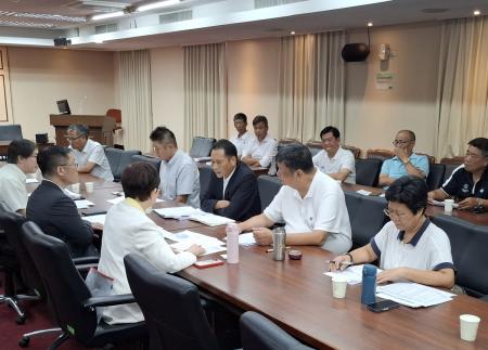 財政部長莊翠雲、國庫署署長陳柏誠親自出席，瞭解馬祖各界民意代表提出意見。