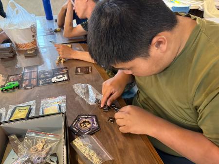 排序桌遊卡牌種類。