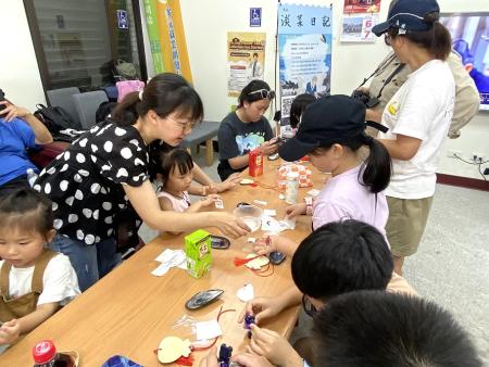 北竿鄉白沙社協9月5日舉辦「淡菜日記」活動，鄉親與各界貴賓齊聚，見證北竿海洋產業與社區活力的展現。（圖／文：鄭禮頤）