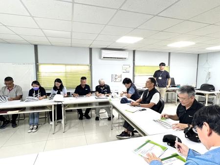 縣長王忠銘8日前往現勘南竿重大工程進度。（圖／文：馮紹夫）