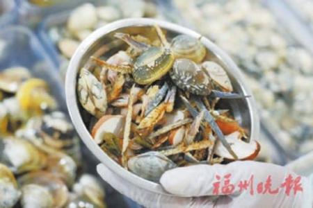 連江鍋邊選用新鮮海鮮為原料。