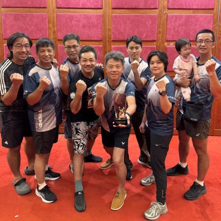 連江縣羽委會參加114年臺南市全國台江盃羽球邀請賽榮獲冠軍。（圖：連江縣羽球委員會）