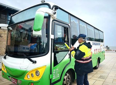 馬管處跨機關攜手從教育到稽查，全面升級遊客安全防線。（圖：馬管處）