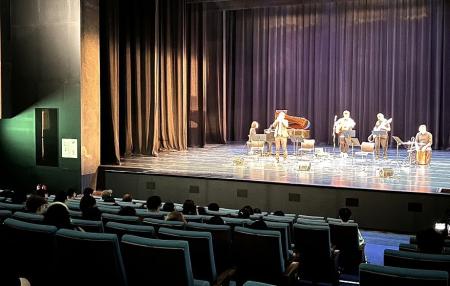 馬祖國際藝術島特別企劃《北境.測繪》口琴家李讓與團隊5日在梅石演藝廳帶來精彩的音樂饗宴。(圖/文:馮紹夫)