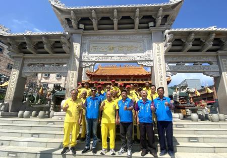 西莒威武陳元帥廟主委陳貽斌率團赴北竿尚書公祝壽，場面熱絡。（圖／文：鄭禮頤）