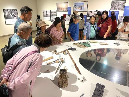 莒光鄉親一行35人前往南竿參加馬祖國際藝術島作品導覽一日遊,感受藝術之美。(圖/文:宋幸儒)