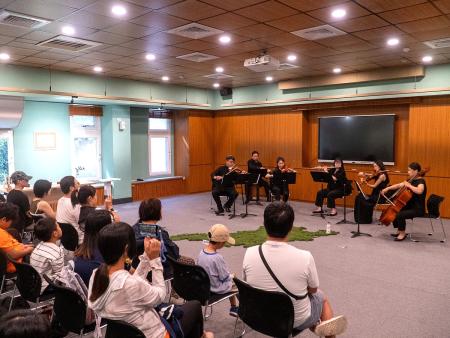 《色聲島實驗室》成果展昨（18）日上午在南竿民俗文物館熱鬧登場。（圖／文：蔡夢玲、東莒國小提供）