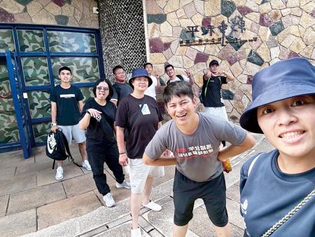 參訪戰爭和平紀念館。