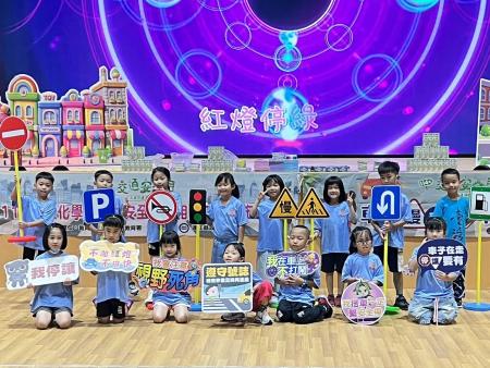 縣府教育處攜手公共電視展開各校交通安全巡迴演出。（圖／文：馮紹夫）