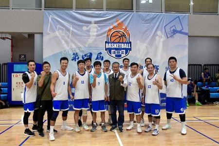 以球會友、傳承精神　遠鵬老馬盃熱血開打。（圖：王致潔、馮紹夫）