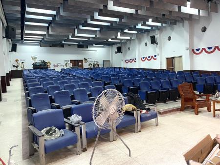 中正堂進行修繕中，為明年元宵擺暝素人京劇演出做準備。（圖／文：鄭禮頤）