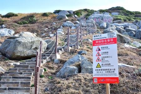 東引地區觀光指示牌全面更新，展現新風貌，協助遊客快速掌握景點位置與旅遊動線。（圖／文：陳其敏）