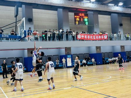 國中籃球乙級聯賽連江縣預賽，介壽、東引分居前二，其中介壽成功取得晉級資格，將代表本縣挺進明年全國北區複賽。（圖：王致潔、縣府教育處）