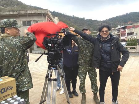 電影《國運之戰》10日上午於北竿蕭王府舉行開鏡儀式，劇組與軍方、北竿各級代表共同參與祈福，祈願拍攝順利圓滿。（圖／文：鄭禮頤）