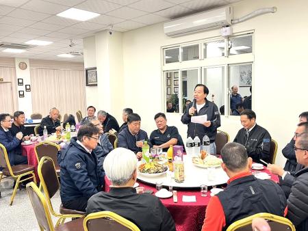 連江縣警友會第二屆第一次會員大會，議長暨會長張永江捐贈20萬給警友會，支持警務推動。（圖／文：馮紹夫）