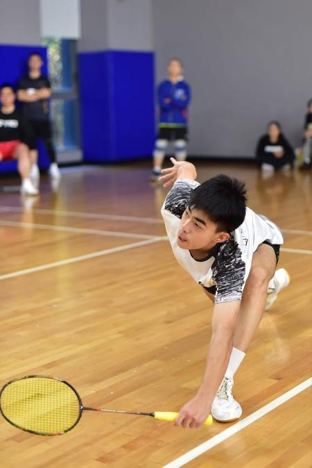 縣長盃羽球賽　台馬好手以球會友。（圖：連江縣羽球委員會）