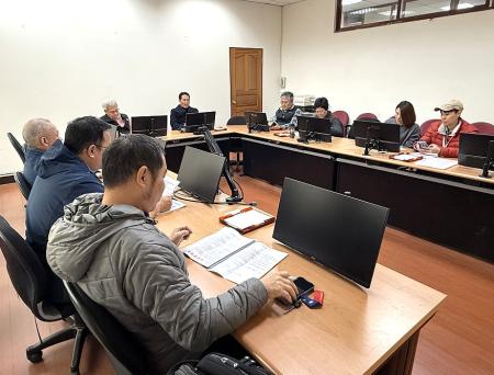 針對近期馬祖實業調漲瓦斯售價，王忠銘召開跨局處會議，要求業者避免短期內頻繁調漲，並應隨中油降價同步下修。（圖／文：王致潔）