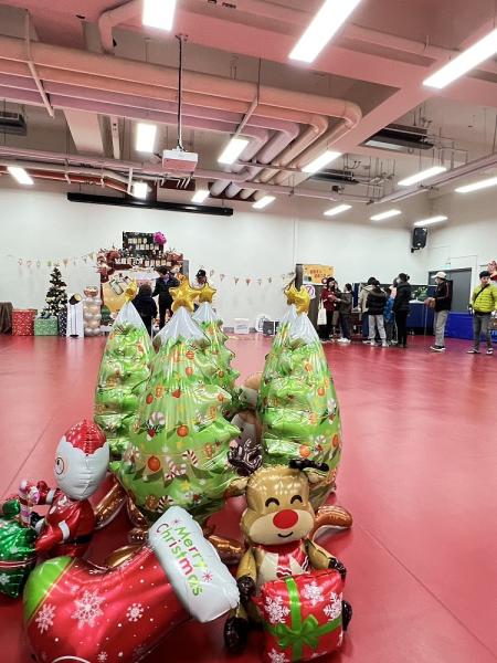 「活躍量六力．無菸樂耶誕」健康宣導闖關。（圖與文：馮紹夫）