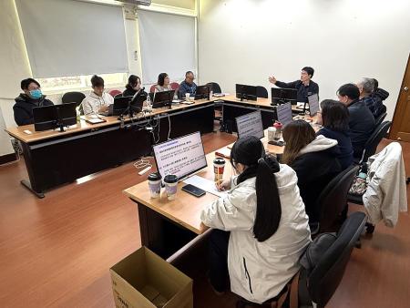 連江縣道路交通安全聯席會報決議於南北竿增設4處測速器，副縣長陳冠人責成相關單位堅持做正確的事，守護鄉親安全。（圖／文：王致潔）