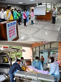 縣立醫院27日舉辦107年大量傷患演練及急診暴力防治,模擬情境為晚間7時於南竿某住宅大樓3樓發生火警,傷患陸續救出,縣醫啟動大量傷患處置動員令,過程緊湊逼真。(圖/文:曹重偉)
