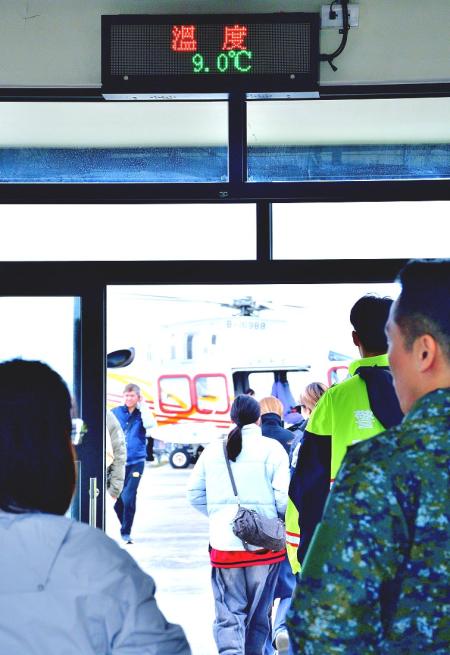 強烈大陸冷氣團影響下，東引島氣溫偏低，2日全天未達10度，寒意明顯。（圖／文：陳其敏）