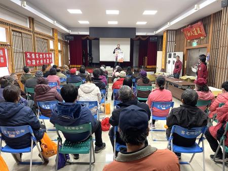 年關將近，莒光消防分隊特辦理年前綜合宣導，希望透過預防教育及萬全準備，將災害風險降至最低。（圖／文：宋幸儒）