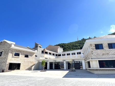 馬祖產業園區「2026假日年貨市集」新春開張，首場1月31日熱鬧登場。（圖：縣府產發處）