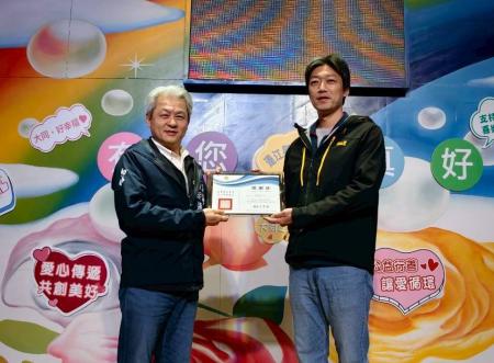 大同之家頒贈長期捐贈個人及企業感謝狀