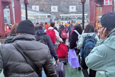 迎接東引迎神遶境　鄉親陸續返鄉