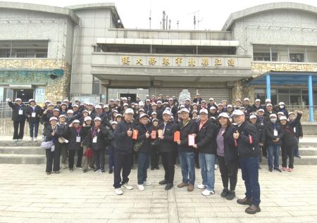 北竿公所舉辦父母節重慶七日遊