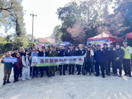 植樹節儲水澳登場　軍民聯手打造「櫻木花道」