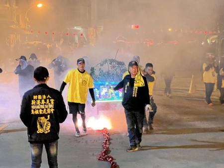 千人隊伍最大規模　山隴白馬尊王遶境巡安（四）