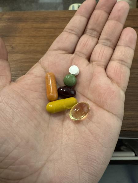 衛生局：購買境外保健品需謹慎　違規攜帶或轉賣恐面臨罰鍰、刑事責任