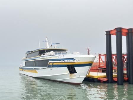 今年首趟霧季疏運　南北之星載送282人往返