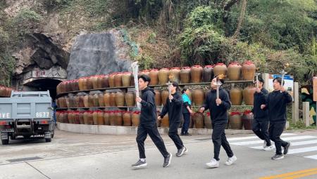 115年全國中等學校運動會4月18日至23日在嘉義縣舉行，大會聖火昨天傳抵馬祖。（圖／文：馮紹夫）