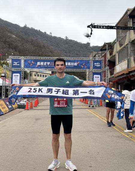 第十屆北竿硬地馬拉松側記／法籍工程師破大會紀錄　賽道美景成參賽動力