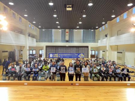 海洋委員會國家海洋研究院歷時4年調研，完成《從微觀到巨觀—馬祖海域生態圖鑑》系列書籍，23日舉辦新書發表會。（圖／文：馮紹夫）