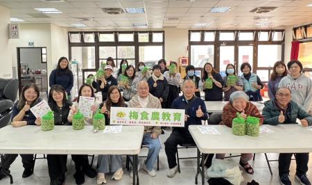 連江縣農會邀請水里鄉農會舉辦脆梅DIY的食農教育體驗活動。（圖／文：馮紹夫）