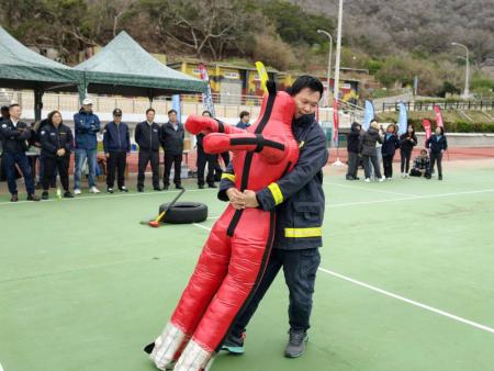 消防義消體技能交流　各隊拚戰展實力。（圖與文：鄭禮頤）