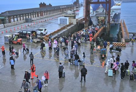 清明連假首日　中柱港迎來350名旅客　創今年單日新高