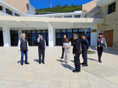 馬祖酒廠二廠工程完工後，將大幅提高馬酒生產量能，縣長王忠銘日前前往了解工程進度。（圖：縣府）